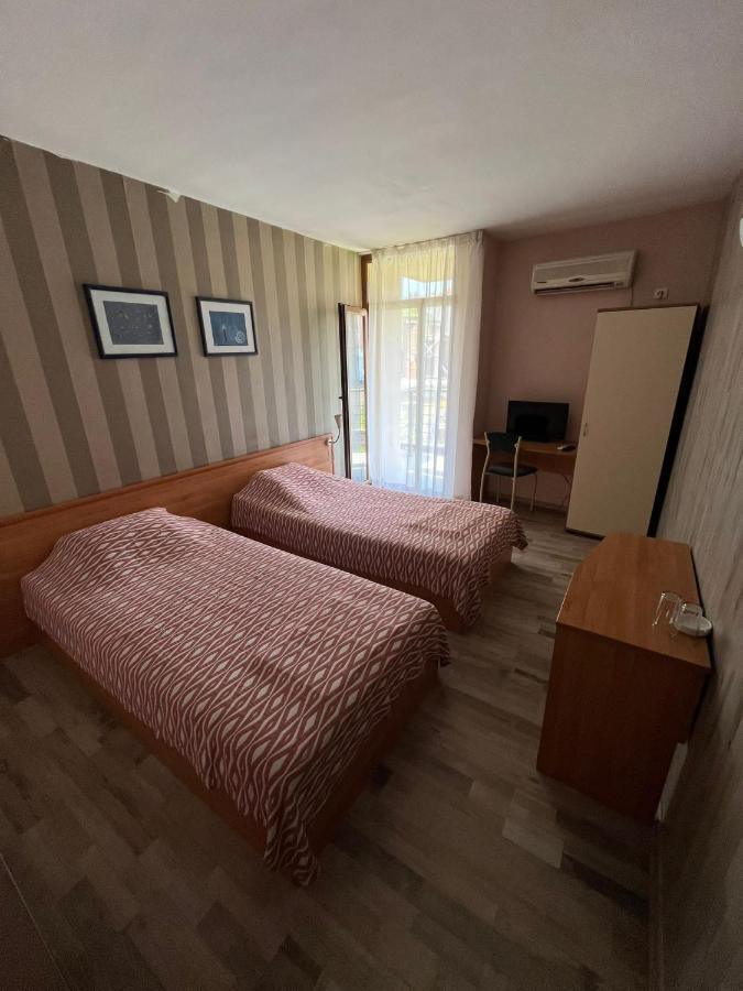 Hotel Kredo Sliven Exterior foto